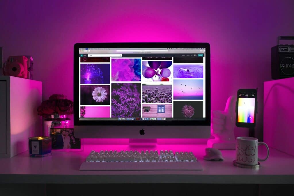 Jennese Chabot Desktop Setup